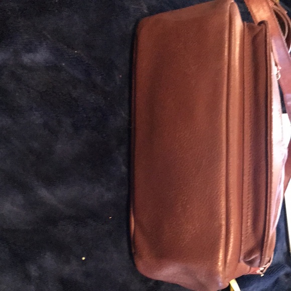 RELIC BROWN CROSSBODY BAG - Picture 8 of 13